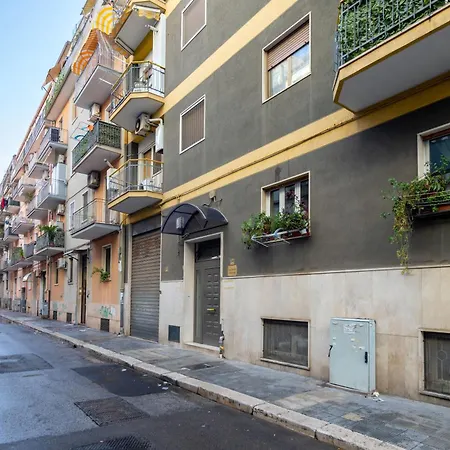 Moderno A Near Policlinico * Μπάρι